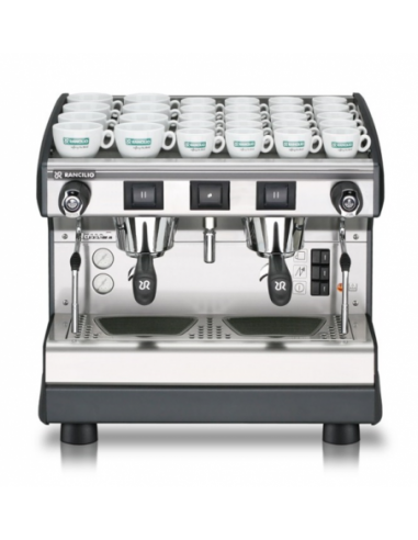 Cafetera Rancilio Clase 7 S - Versiones 2 grupos compactos y 2 y 3 grupos. Control Semi-Auto.